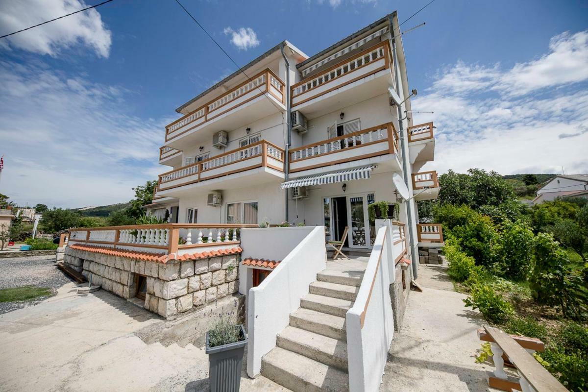 Apartman Jasmina Banjol ภายนอก รูปภาพ