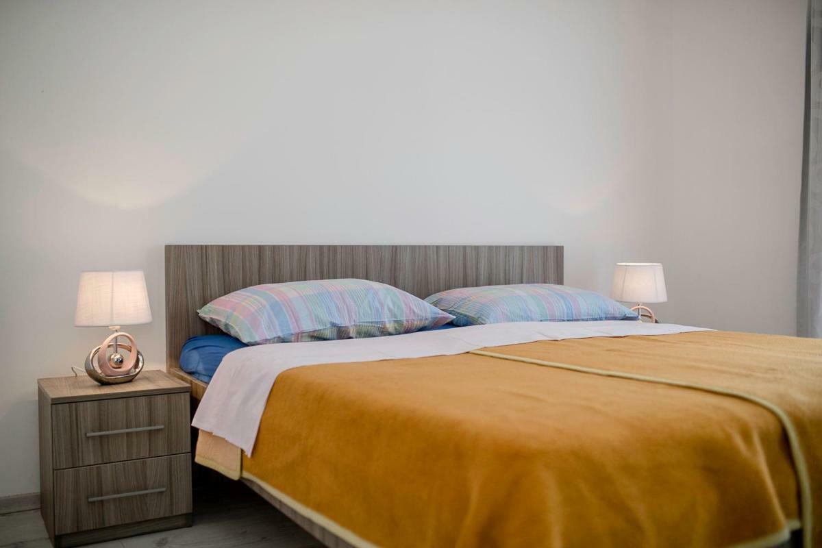 Apartman Jasmina Banjol ภายนอก รูปภาพ
